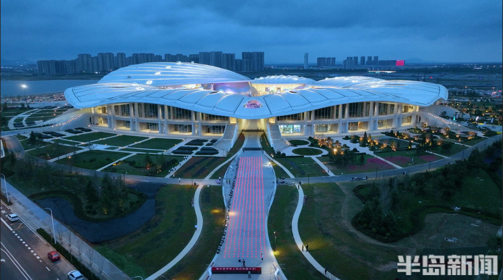 最美网红打卡优选店,最美网红地小吃街