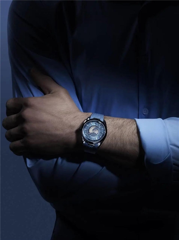 欧米茄海马系列SeamasterinSummerBlue，奏响蓝色狂想曲