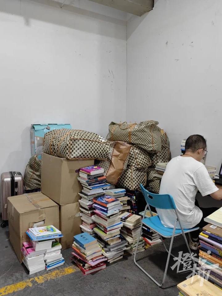 藏在杭州西溪湿地一家书店,杭州藏在仓库的二手书店