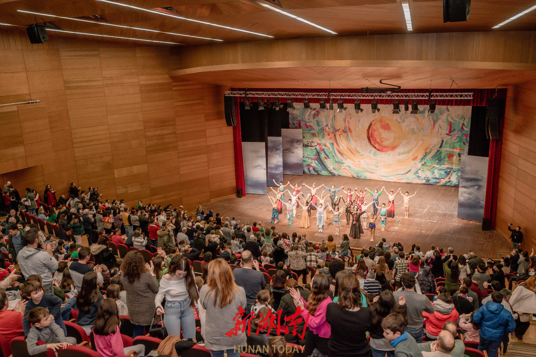 西班牙巡演,湖南杂技剧梦之旅全球巡演达600场