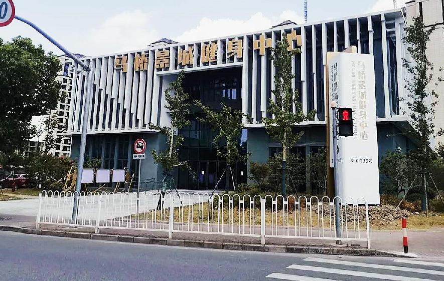 游泳馆体育中心,游泳馆里游泳健身