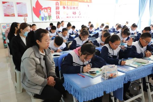 双减后初中你觉得轻松了吗,双减后孩子轻松了很多