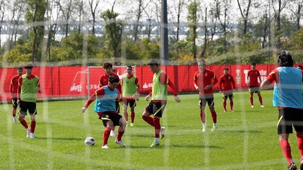 国足生死战首发阵容,国足热身赛大胜华夏取首胜