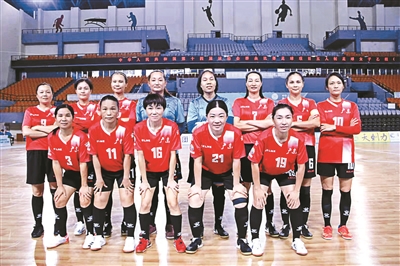 妈妈足球,妈妈短跑得奥运冠军