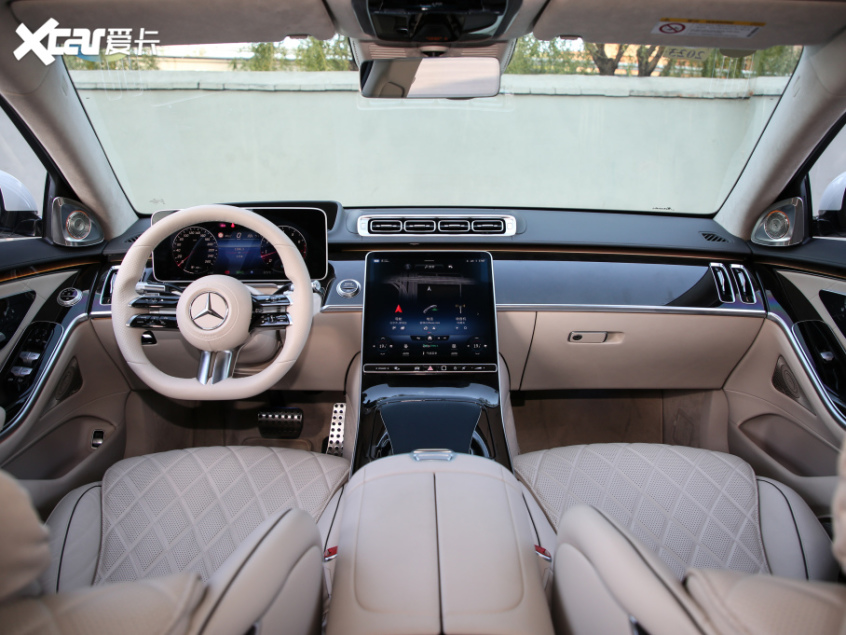 新款奔驰S级轿车落地价格表,奔驰s级400l豪华型2022款多少钱