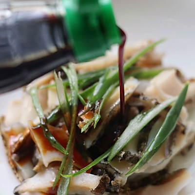 葱油鲍鱼这样做q弹嫩滑,鲍鱼q弹鲜香好吃到停不下来