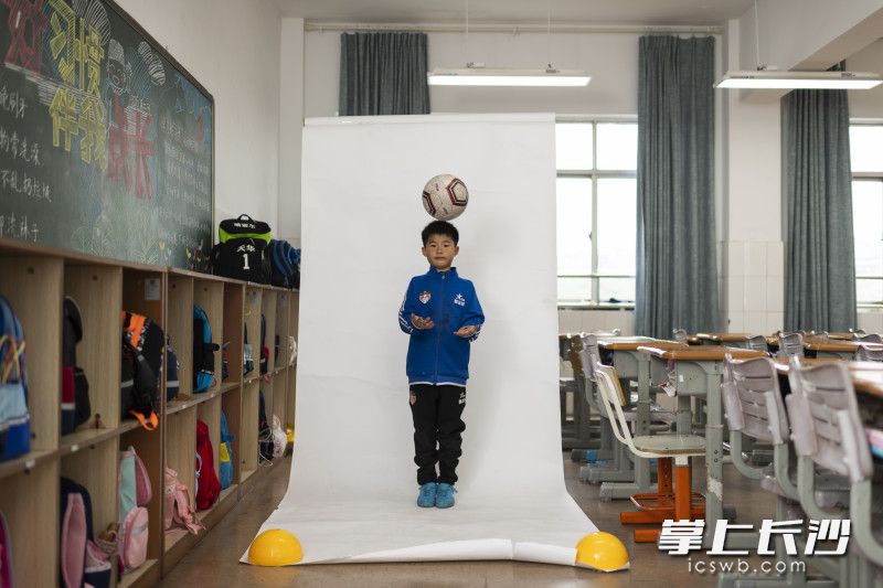 世界足球日展板,世界足球日图片