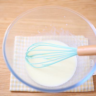 小纸杯奶油蛋糕的做法,奶油小纸杯蛋糕的简单做法