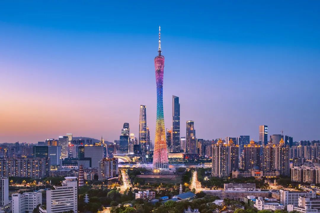 冬奥会吉祥物冰墩墩设计人是谁,吉祥物设计师曹雪