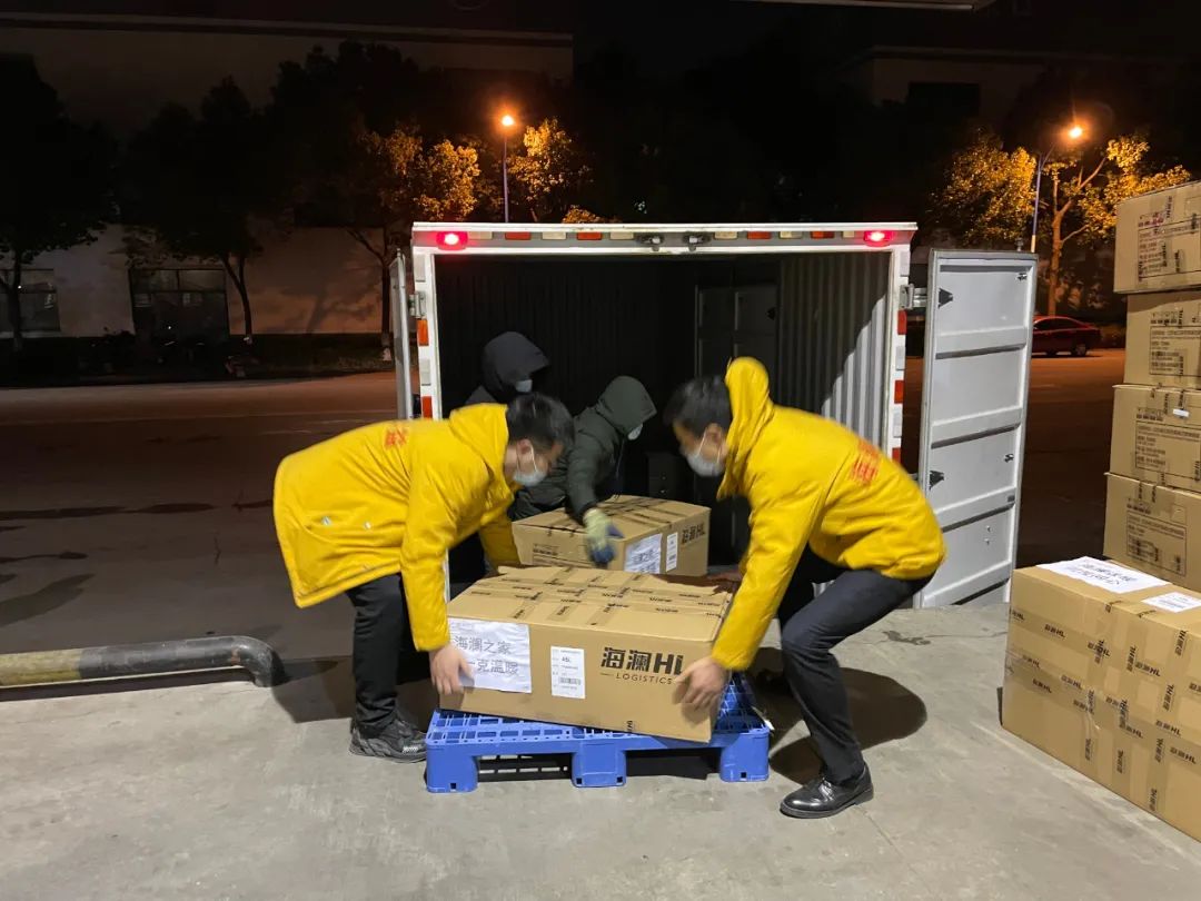 海澜之家新款羽绒服冬正品直播,羽绒服直播海澜之家四件套