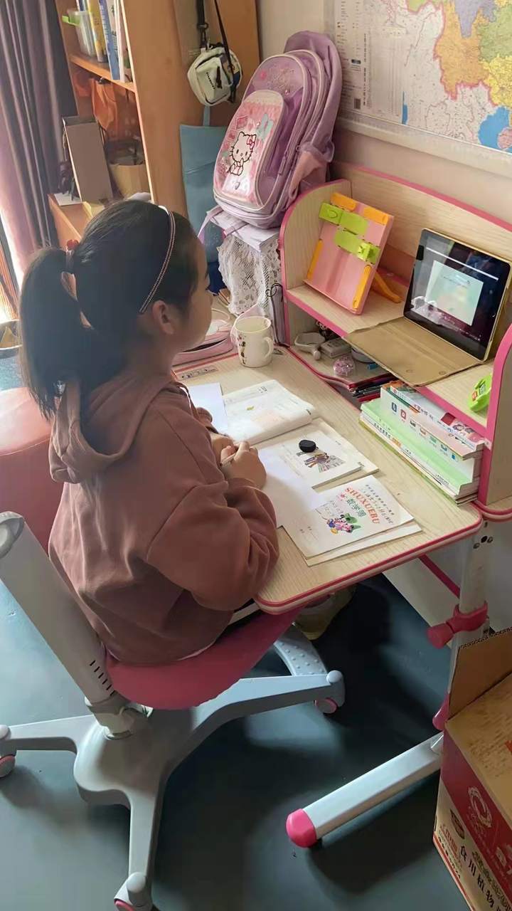 停课不停学学习“不掉线”我省多地中小学启动线上教学