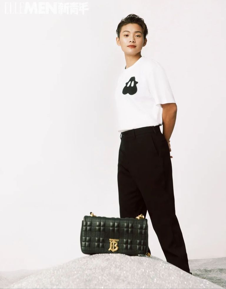 王霜是怎么爱上足球的,王霜进校园青少年足球