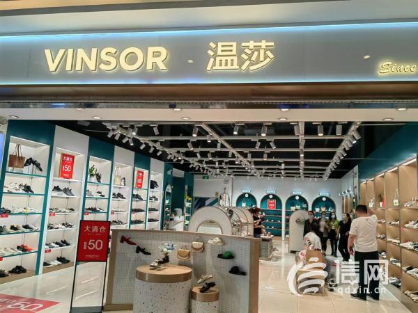 新鞋穿一天后磨破皮了能换吗,新鞋穿了一天鞋底就起皮