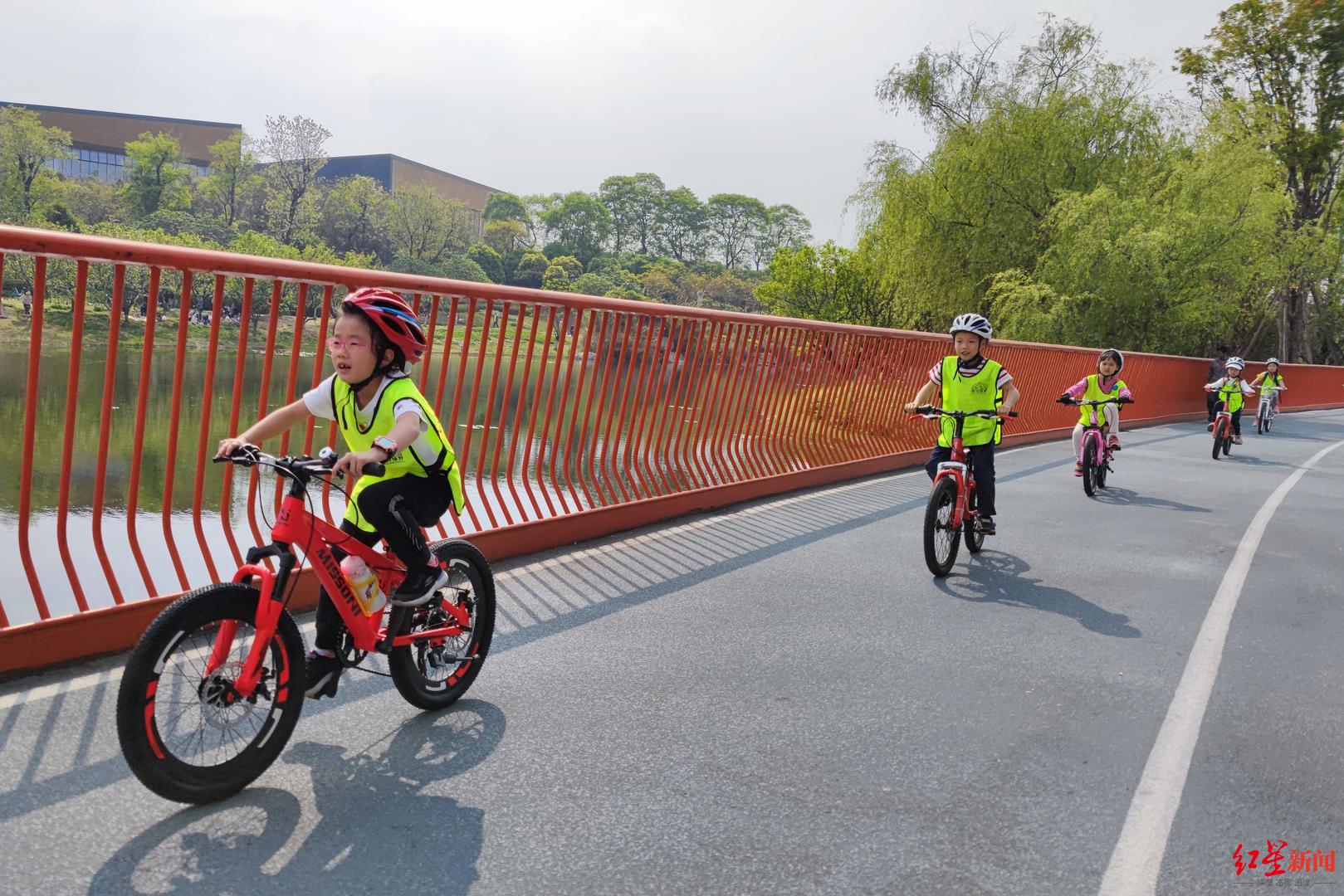 骑行绿道自行车热卖,绿道自行车店