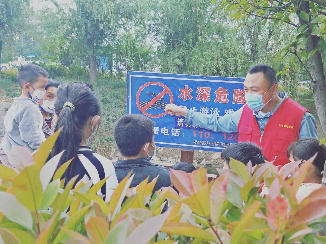 【网格里的事】小网格描绘出暖心大画卷