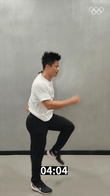 追光|国际奥林匹克日：看完奥运冠军的运动挑战，就已经出汗了