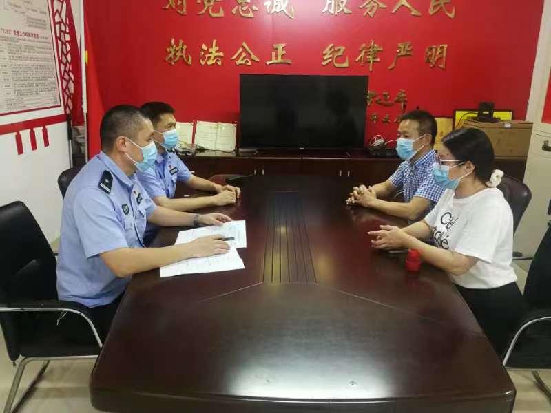 大客车发生车祸如何自救,高速公路上车辆发生故障正确做法