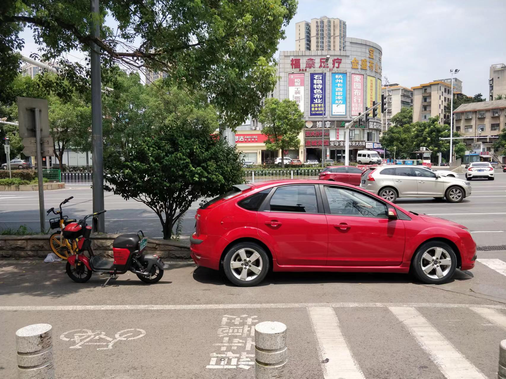 新到12年8月新款福克斯,十来年的新福克斯
