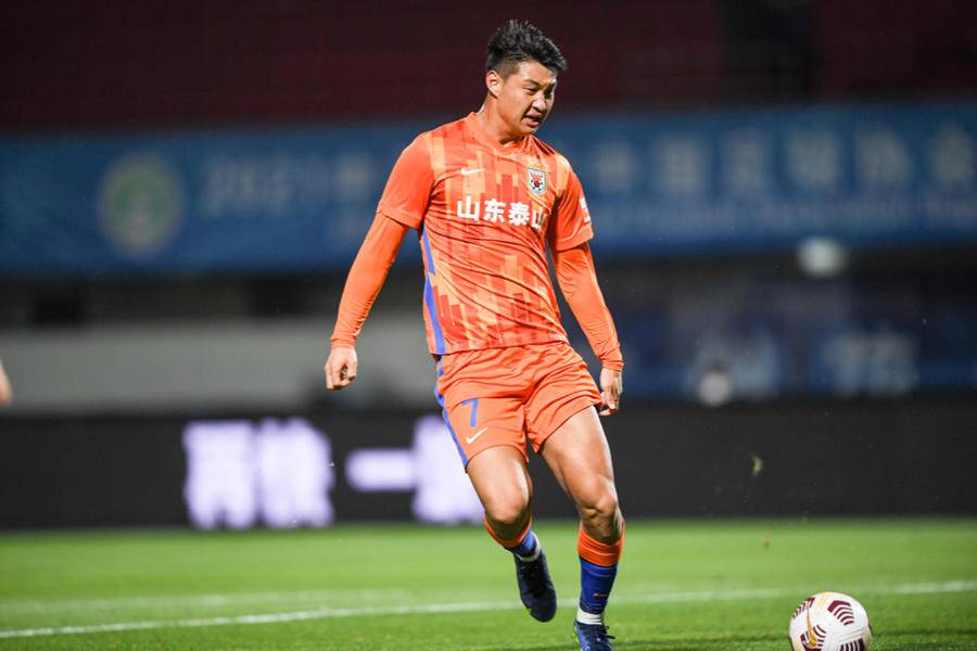 山东泰山将战沧州雄狮,故地重游泰山之巅完整版