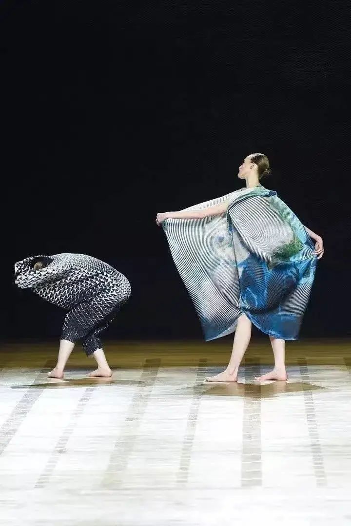 三宅一生临终时一段话,三宅一生最经典的是什么