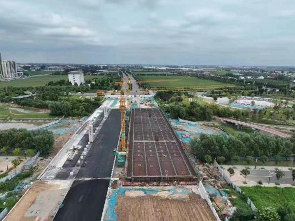 潮起海天阔扬帆正当时的意思,潮起海天阔扬帆正当时