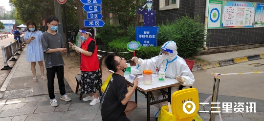 每天很忙一天只睡6个小时,每天工作只休息三个钟