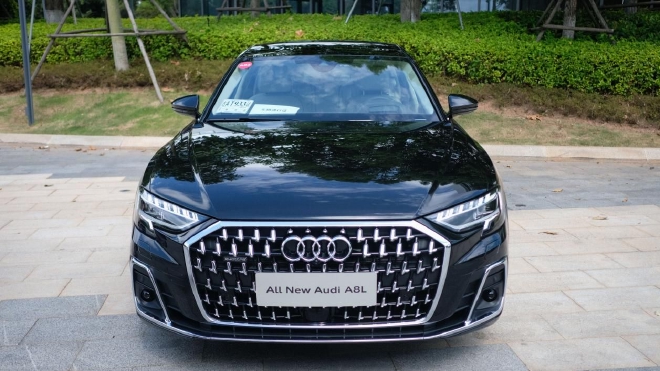 沉浸式体验奥迪a8l夜间试驾,奥迪a8l试驾弹射起步