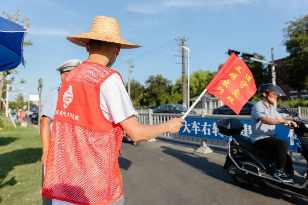 苏州一座充满江南小调的城市,苏州是一座园林城市的作者