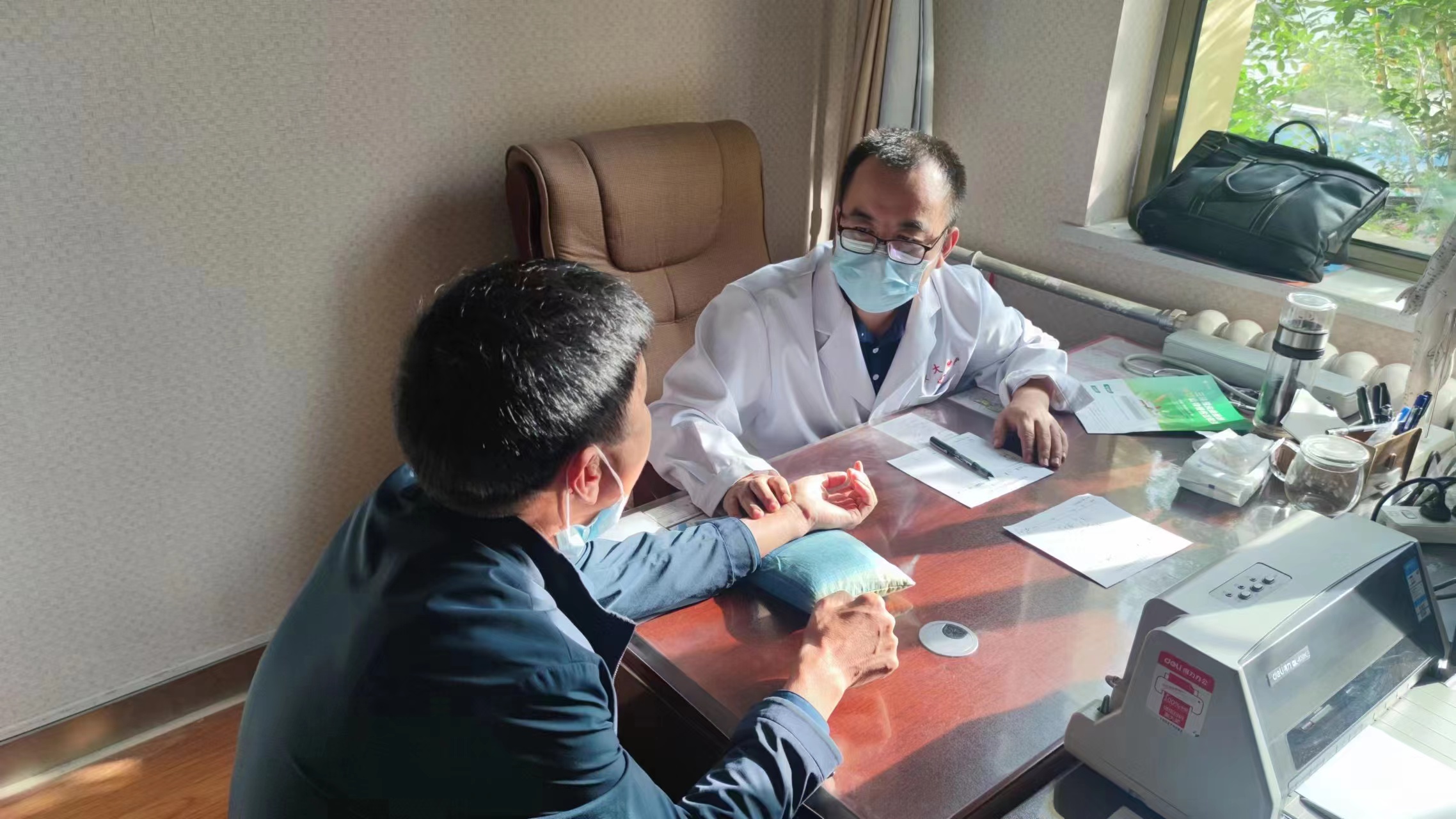 魏本君坐诊医院,兰州中医魏本君