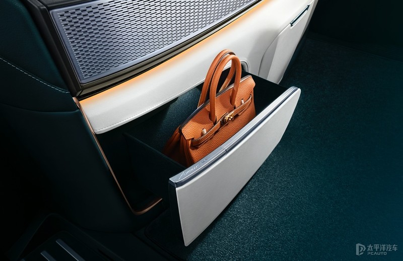 别克世纪智能屏幕使用,别克世纪智慧屏怎么拆装