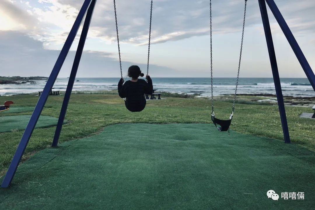 在澳洲摘葡萄的女孩,22岁女生澳洲打工度假