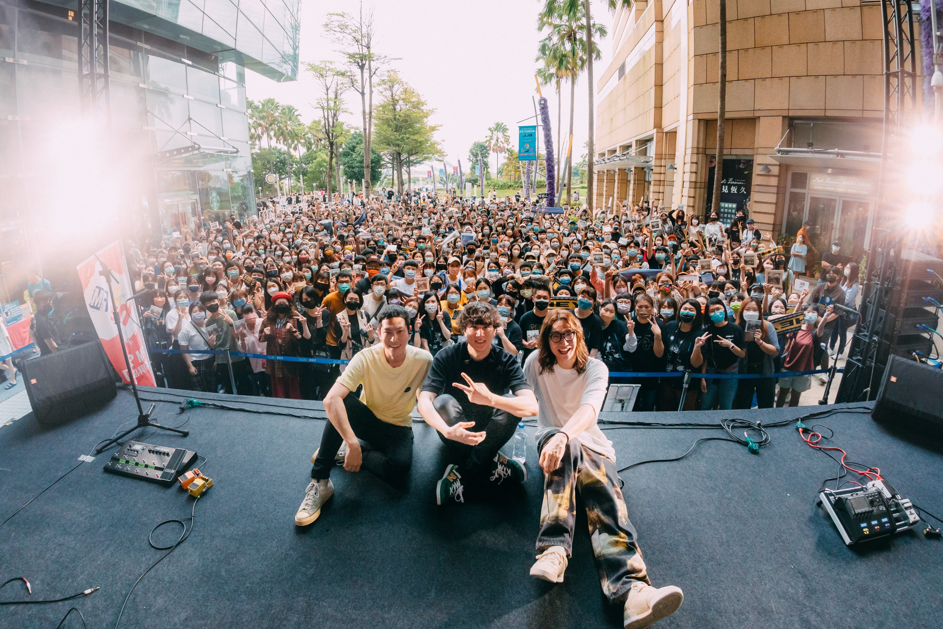 宇宙人理想状态巡回演唱会,宇宙人合唱
