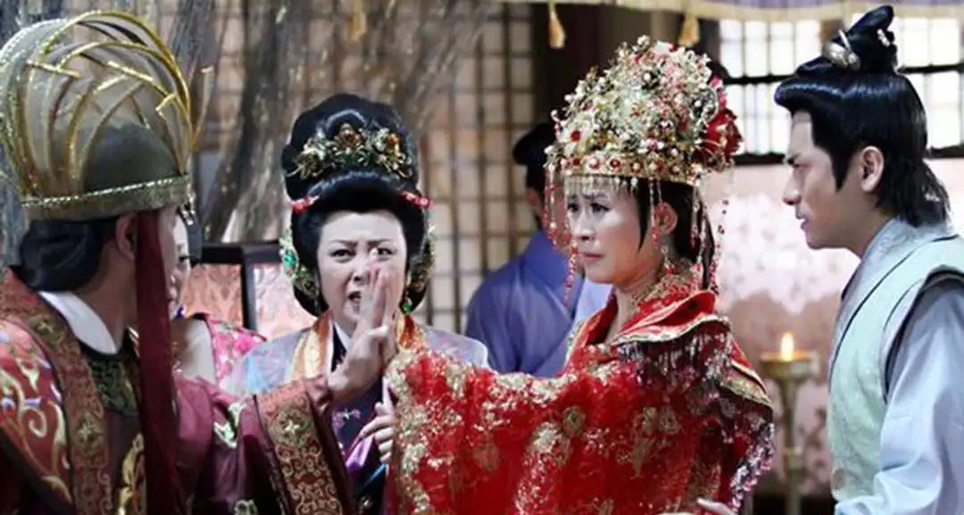 宣萱知道王宝钏挖野菜反应,宣萱情商有多低