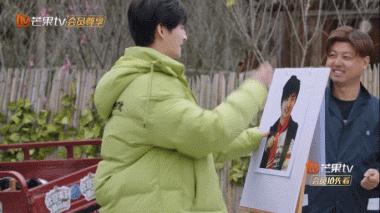 人是越来越红了，精神越来越不“正常”？