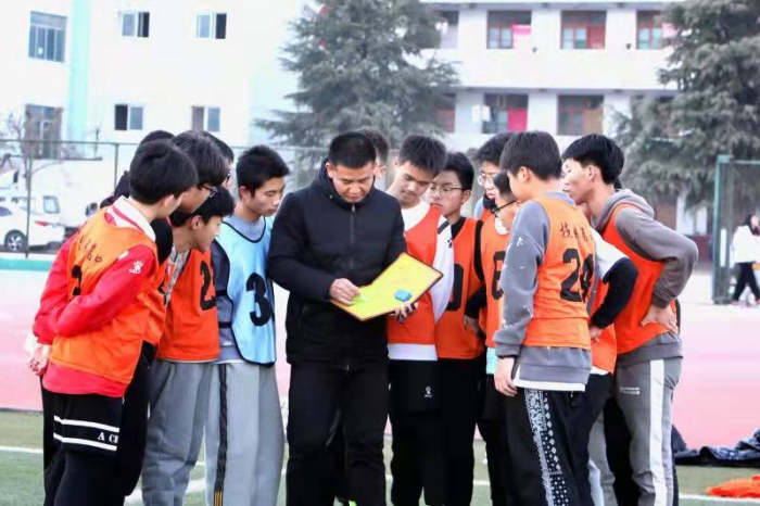 扶风高中体育老师邓军辉,扶风高中邓军辉