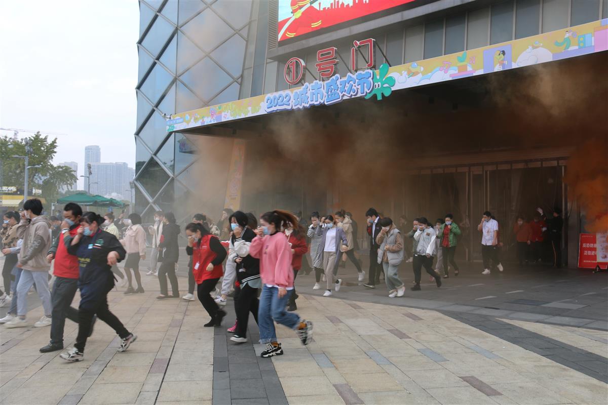 武汉经开消防联合万达演练视频,武汉市消防安全百日会战