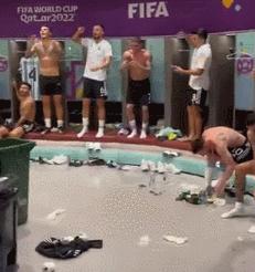 梅西被威胁阿根廷人后续,梅西受到拳王威胁