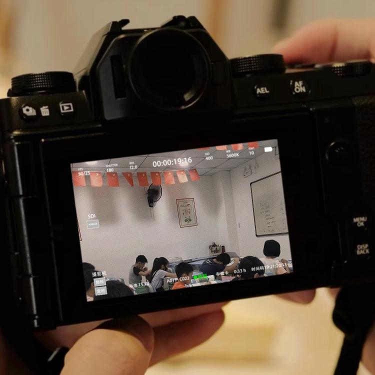 毕业之后我们的人生轨迹各不相同,毕业后我们的人生轨迹