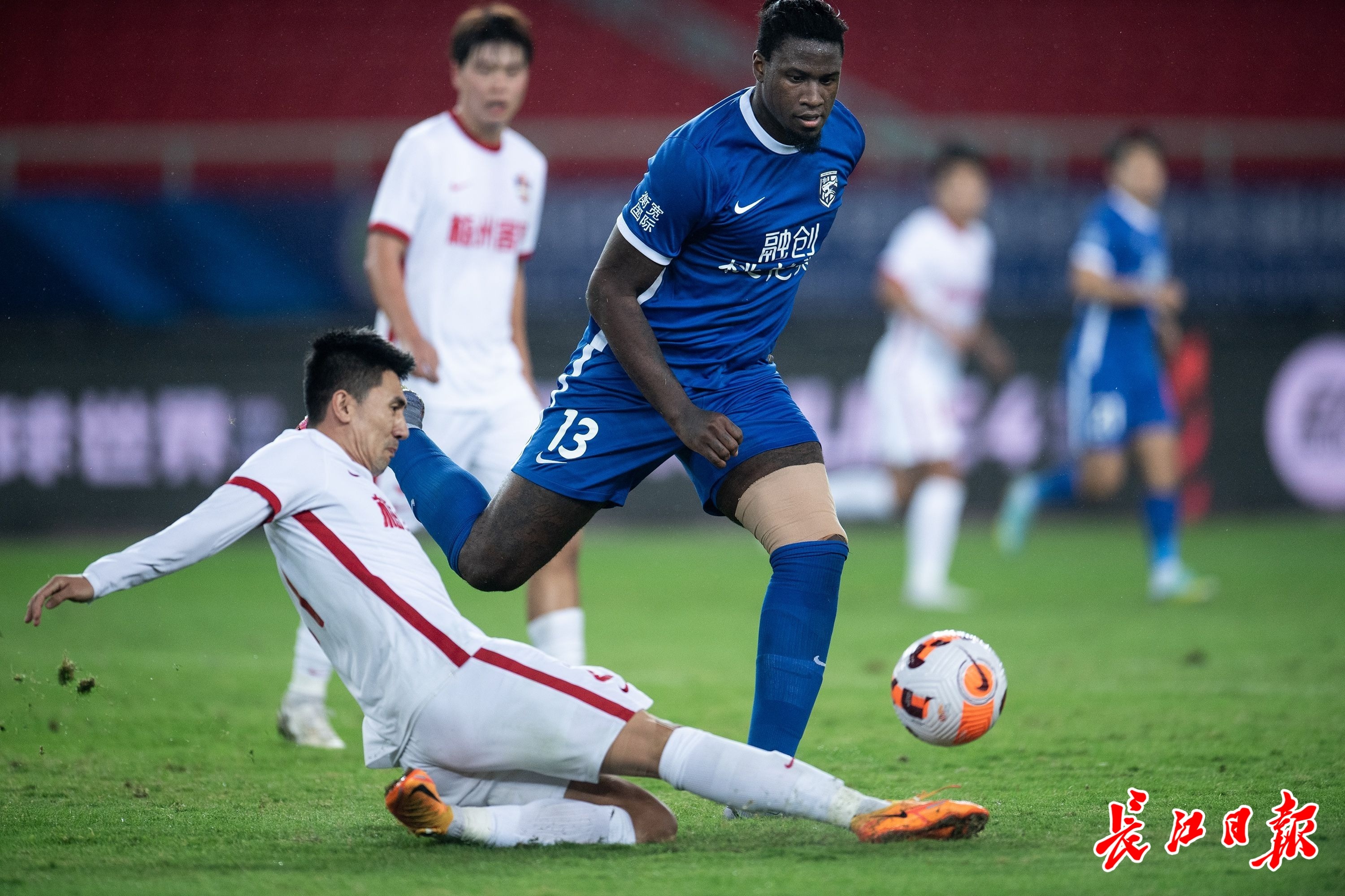 中超武汉三镇vs青岛海牛首发,中超天津津门虎vs武汉三镇集锦