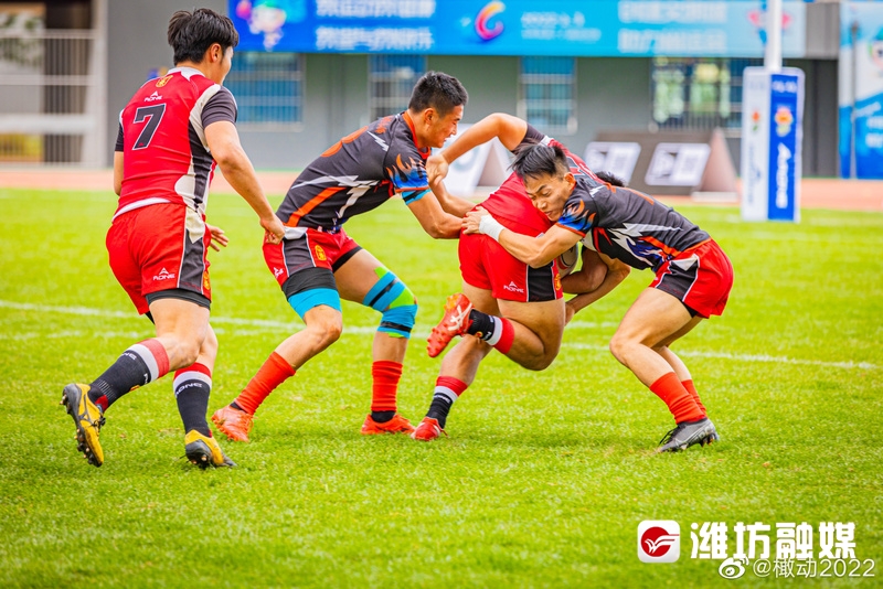 山东男橄登顶！潍坊小伙吴家俊成队内锋线尖刀