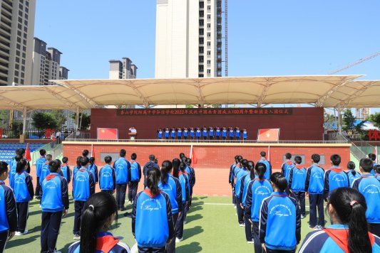 点赞附中弘信2022奋斗是最美的告别！