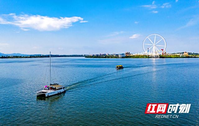 你知道常德柳叶湖吗？火爆全球的ChatGPT为他作了一首诗！