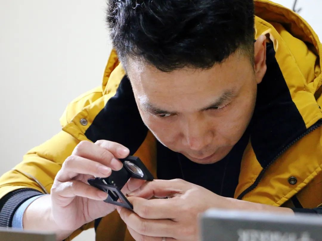 获得专利发明的大学生,湖北小伙获得专利