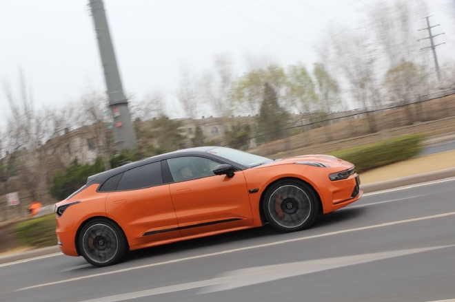 兼顾豪华与操控试驾2023款极氪001YOU版