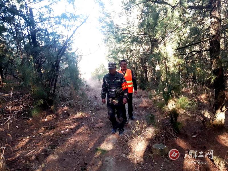 “把路口、巡山头、盯坟头”——冯官桥社区筑牢清明节森林防火防线