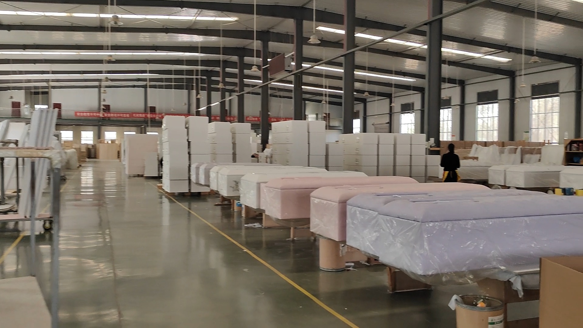 山东曹县做棺材招工人吗,山东曹县棺材工厂