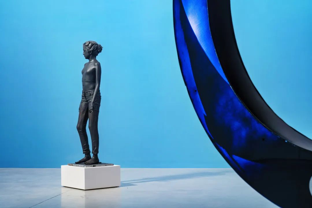 以星象为修辞，宇宙为意识：15位艺术家作品在金鹰美术馆“施展魔法”