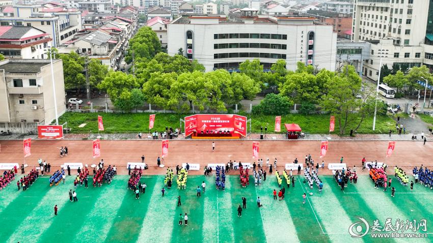 双峰县第一届校园足球比赛,大埔县青少年校园足球比赛