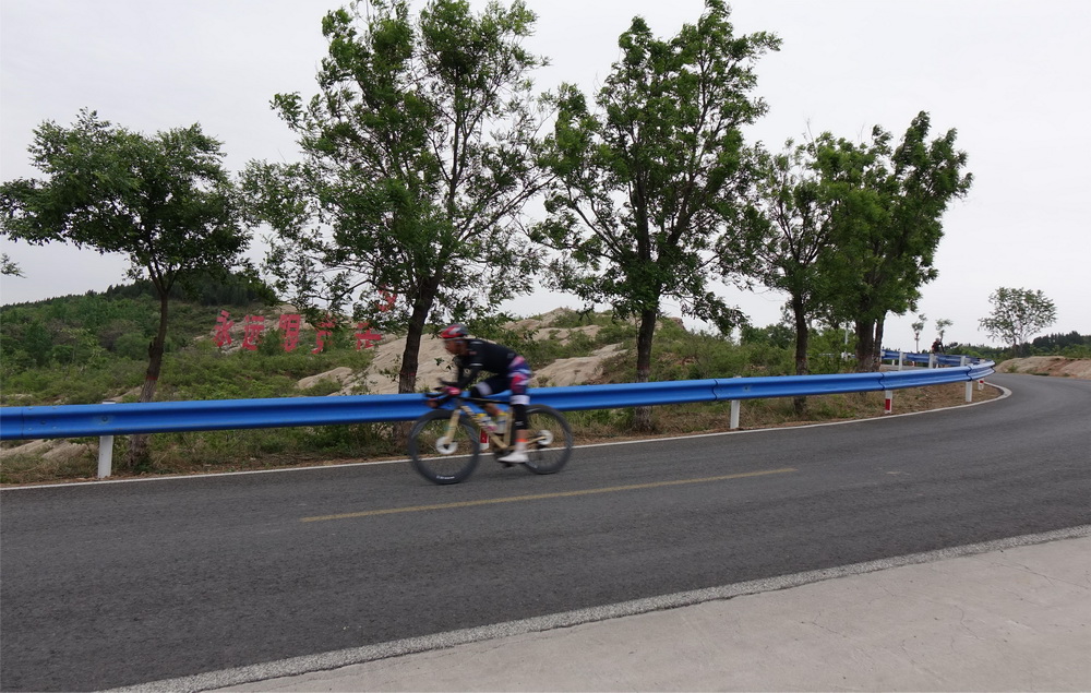 中国公路自行车职业联赛济源直播,自行车职业联赛济源