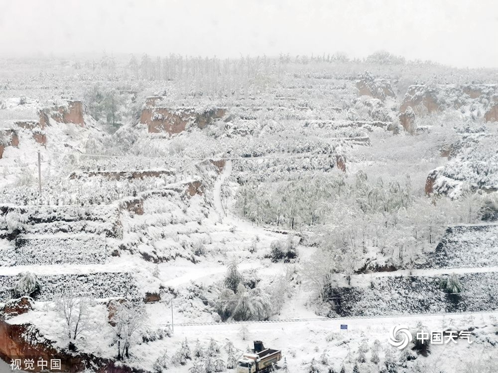 北方多地四月飞雪一组图看各地白雪覆盖穿越回隆冬